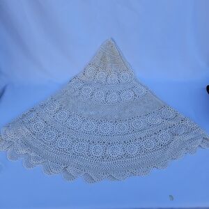 Round Handmade Crochet Lace Tablecloth 64" Diameter Beige 100% Cotton Pre-Owned
